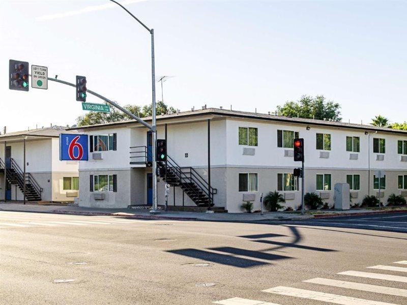 Motel 6-Modesto, Ca - Downtown Bagian luar foto