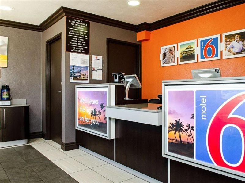 Motel 6-Modesto, Ca - Downtown Bagian luar foto