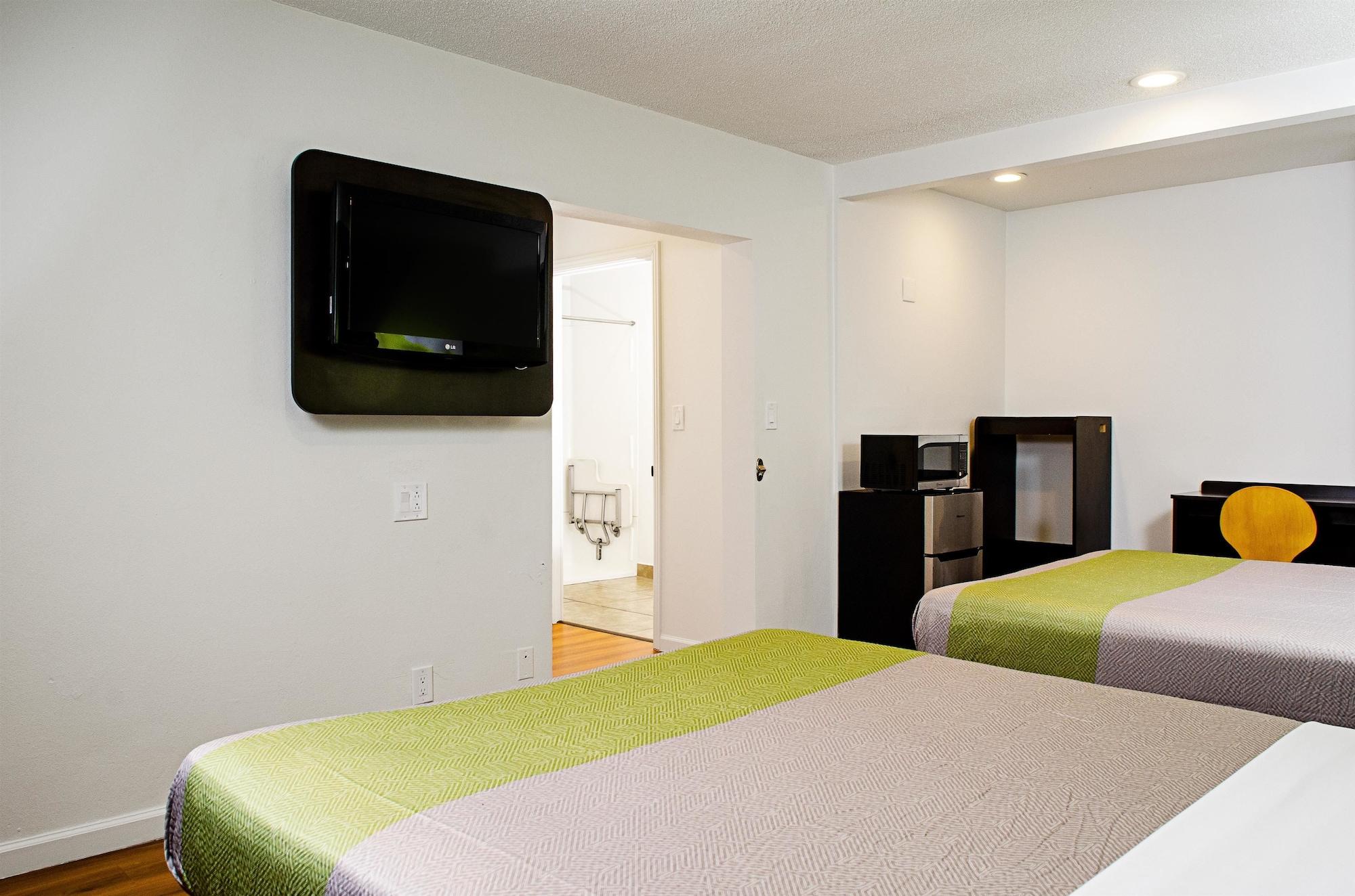 Motel 6-Modesto, Ca - Downtown Bagian luar foto
