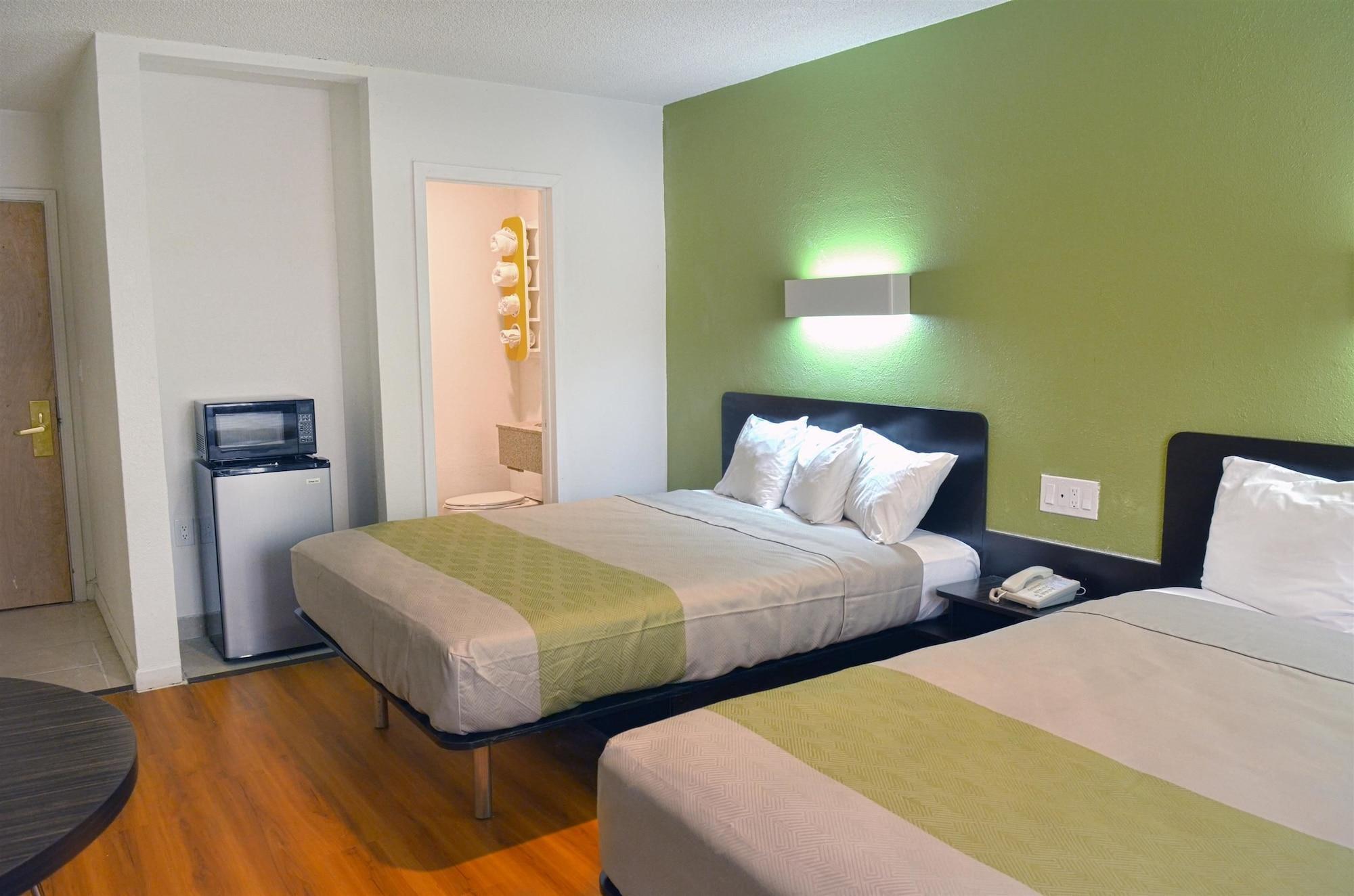 Motel 6-Modesto, Ca - Downtown Bagian luar foto