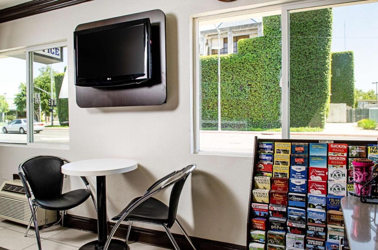Motel 6-Modesto, Ca - Downtown Bagian luar foto