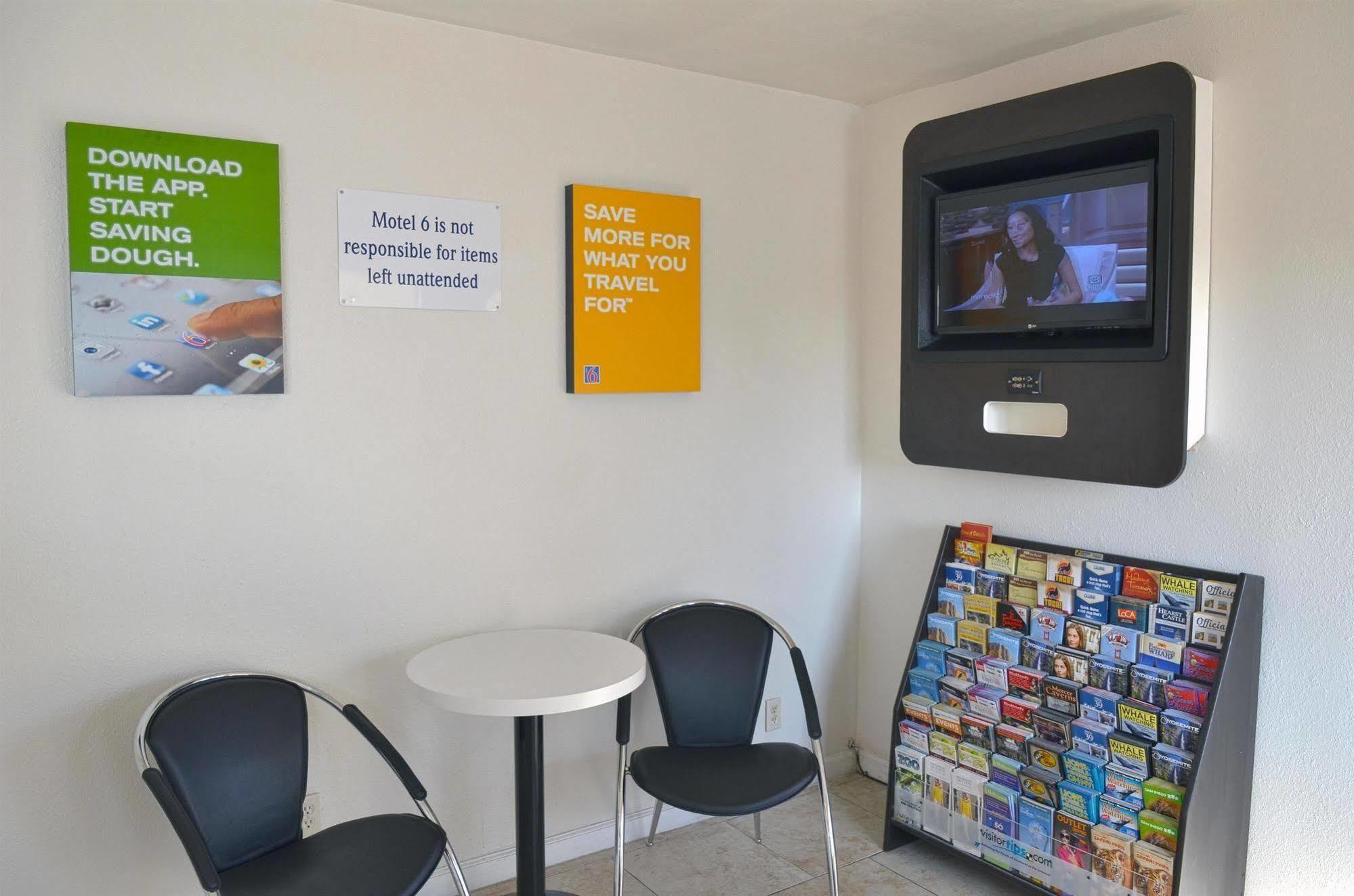 Motel 6-Modesto, Ca - Downtown Bagian luar foto